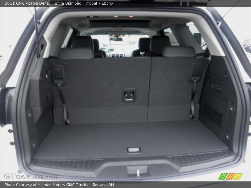  2011 Acadia Denali Trunk