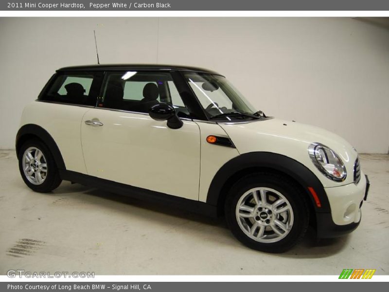 Pepper White / Carbon Black 2011 Mini Cooper Hardtop