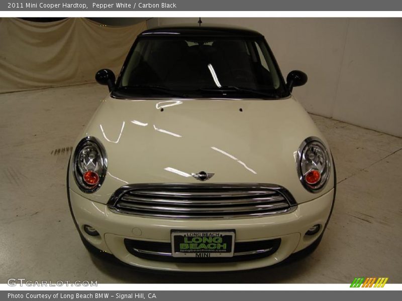 Pepper White / Carbon Black 2011 Mini Cooper Hardtop
