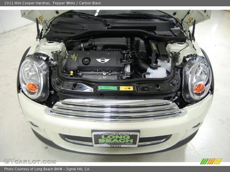 Pepper White / Carbon Black 2011 Mini Cooper Hardtop