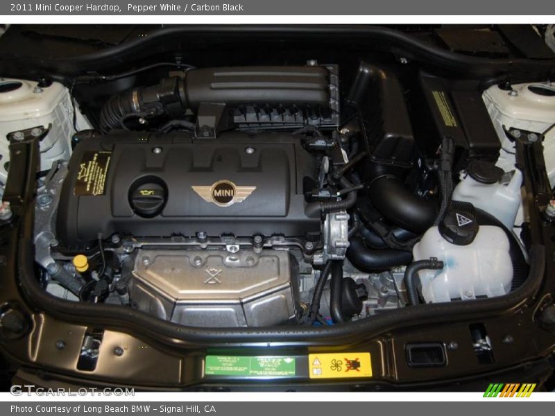 Pepper White / Carbon Black 2011 Mini Cooper Hardtop