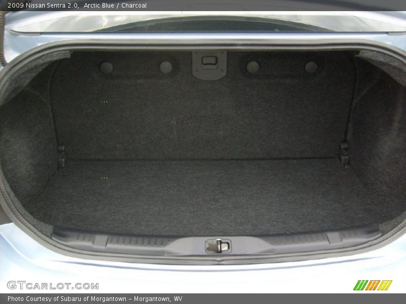 Arctic Blue / Charcoal 2009 Nissan Sentra 2.0
