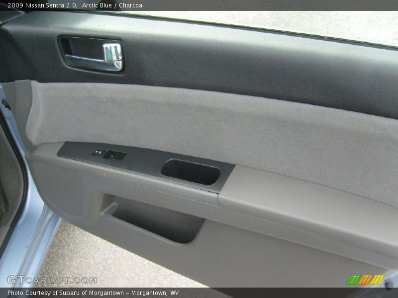 Arctic Blue / Charcoal 2009 Nissan Sentra 2.0