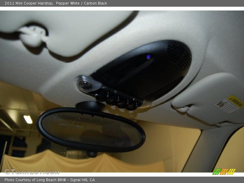 Pepper White / Carbon Black 2011 Mini Cooper Hardtop