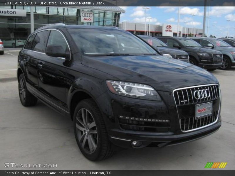 Front 3/4 View of 2011 Q7 3.0 TDI quattro