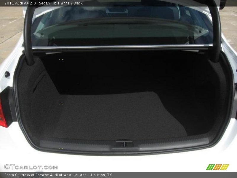  2011 A4 2.0T Sedan Trunk