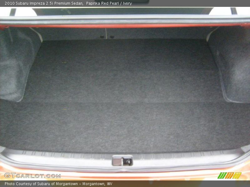  2010 Impreza 2.5i Premium Sedan Trunk