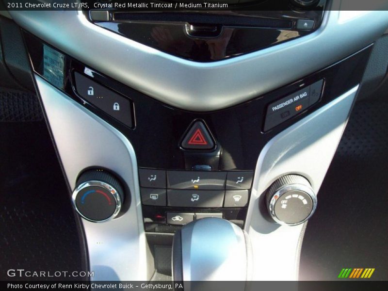 Controls of 2011 Cruze LT/RS