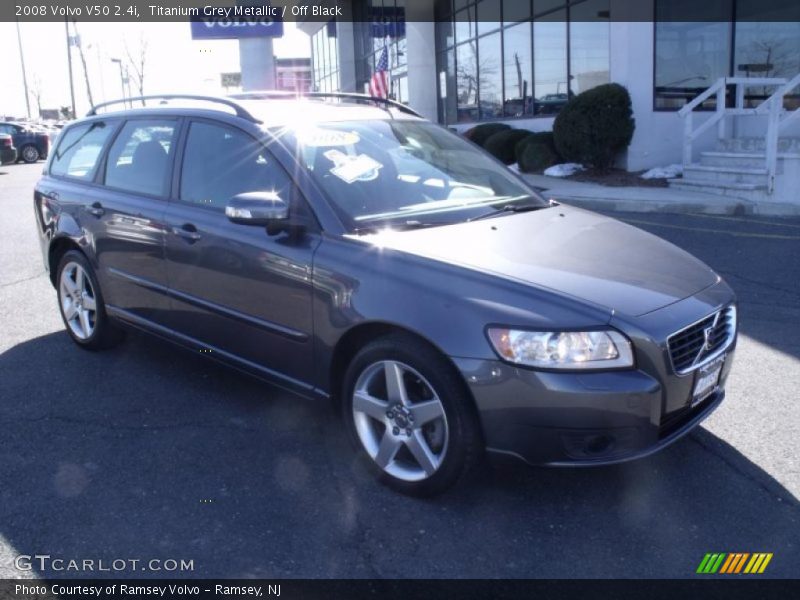 Titanium Grey Metallic / Off Black 2008 Volvo V50 2.4i