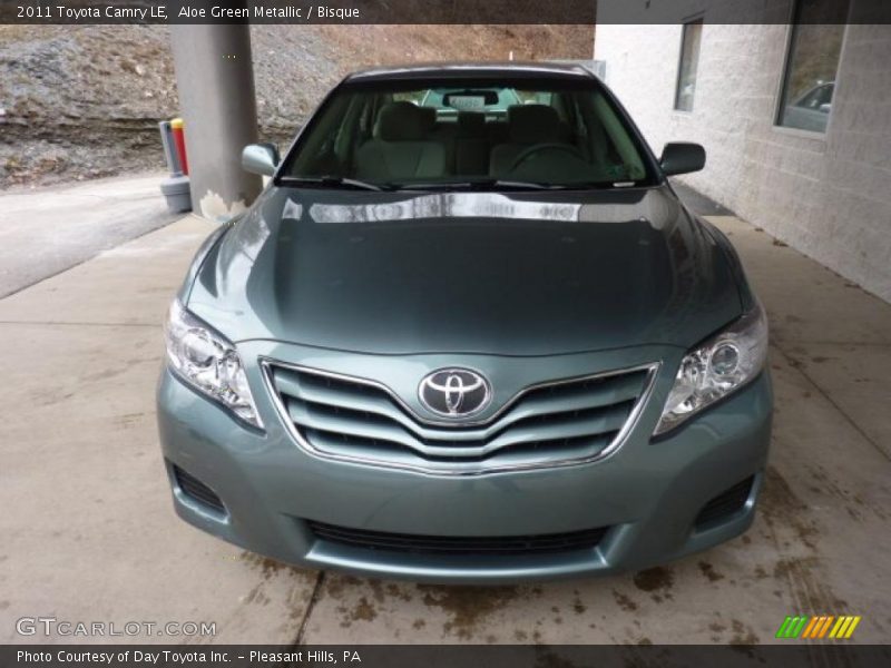 Aloe Green Metallic / Bisque 2011 Toyota Camry LE