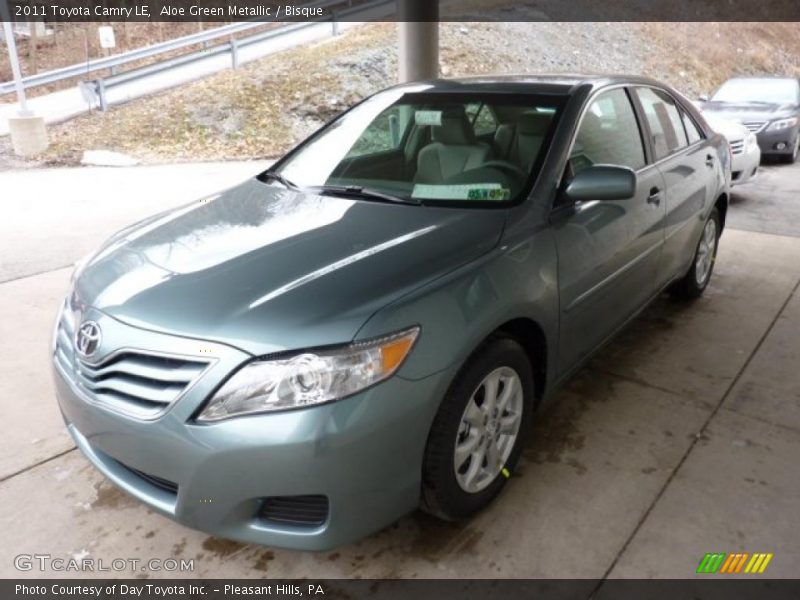 Aloe Green Metallic / Bisque 2011 Toyota Camry LE