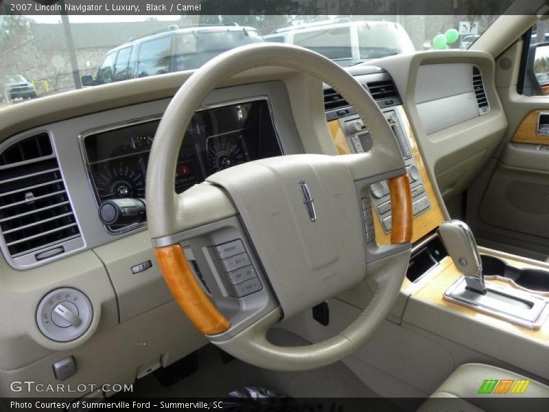  2007 Navigator L Luxury Steering Wheel