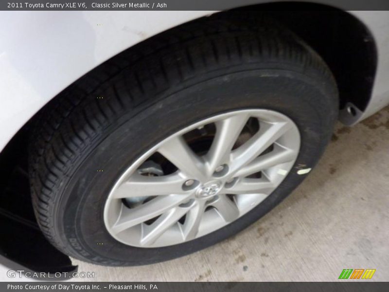 Classic Silver Metallic / Ash 2011 Toyota Camry XLE V6