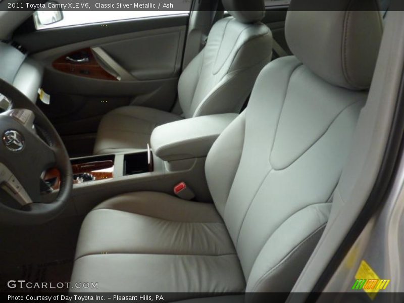Classic Silver Metallic / Ash 2011 Toyota Camry XLE V6