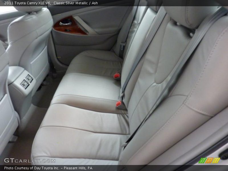 Classic Silver Metallic / Ash 2011 Toyota Camry XLE V6
