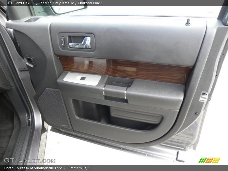 Door Panel of 2010 Flex SEL