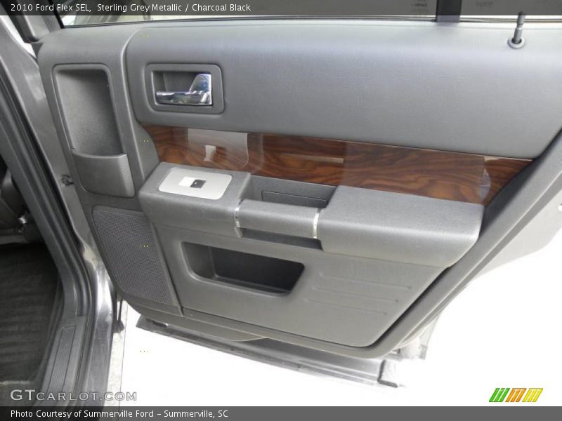 Door Panel of 2010 Flex SEL