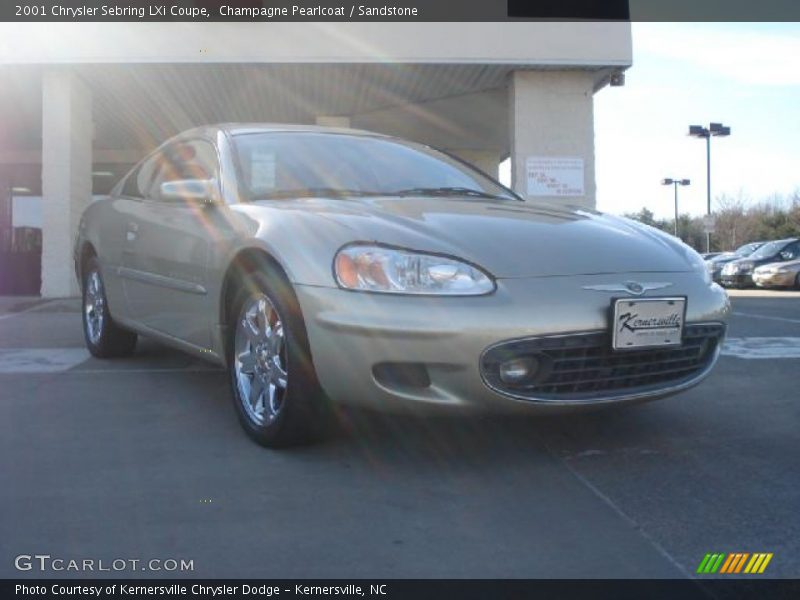 Champagne Pearlcoat / Sandstone 2001 Chrysler Sebring LXi Coupe