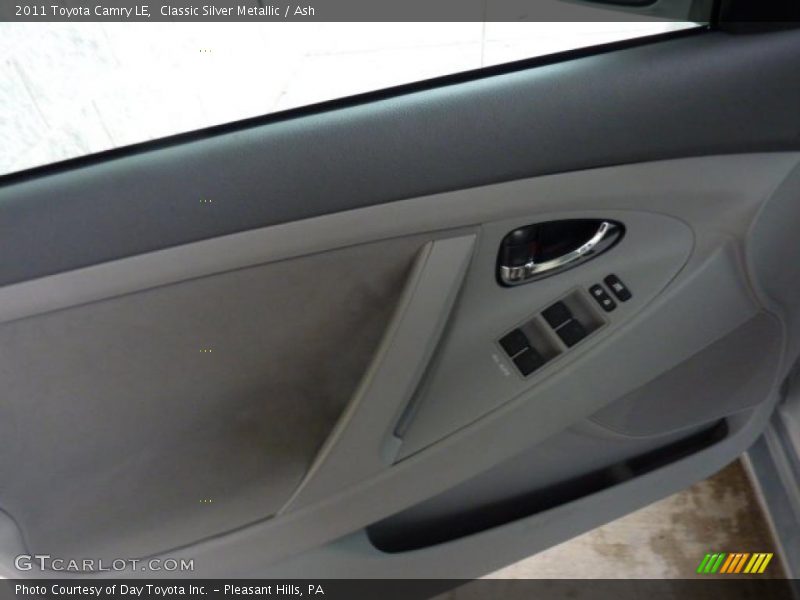 Classic Silver Metallic / Ash 2011 Toyota Camry LE