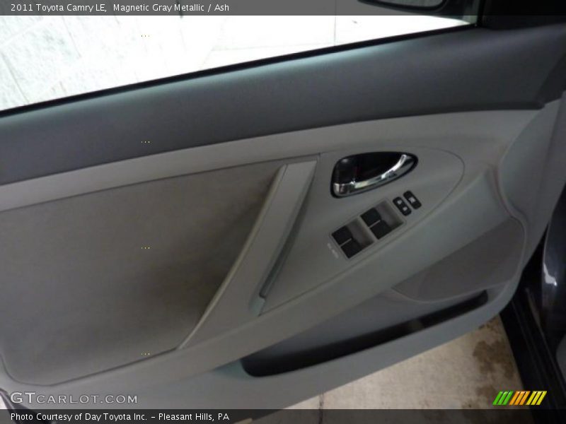 Magnetic Gray Metallic / Ash 2011 Toyota Camry LE