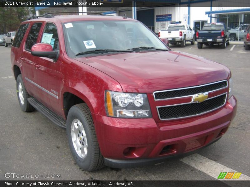 Front 3/4 View of 2011 Tahoe LS