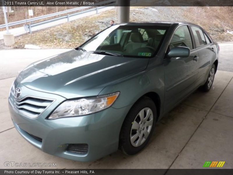 Aloe Green Metallic / Bisque 2011 Toyota Camry LE