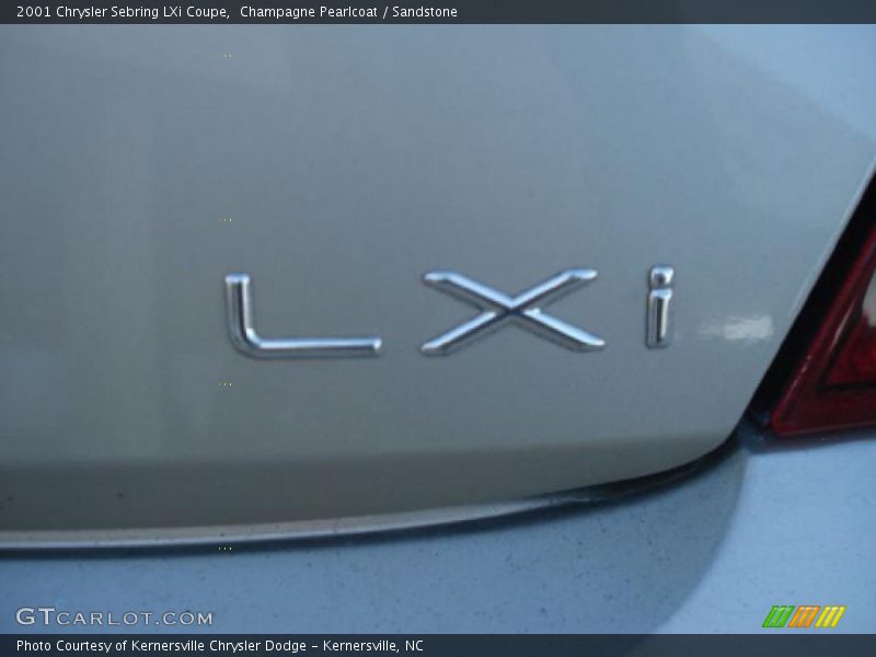 Champagne Pearlcoat / Sandstone 2001 Chrysler Sebring LXi Coupe