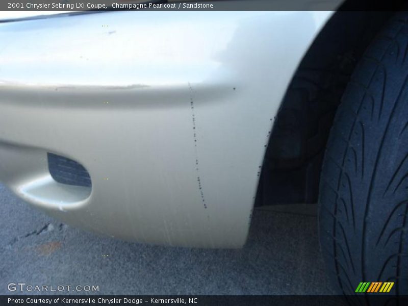Champagne Pearlcoat / Sandstone 2001 Chrysler Sebring LXi Coupe