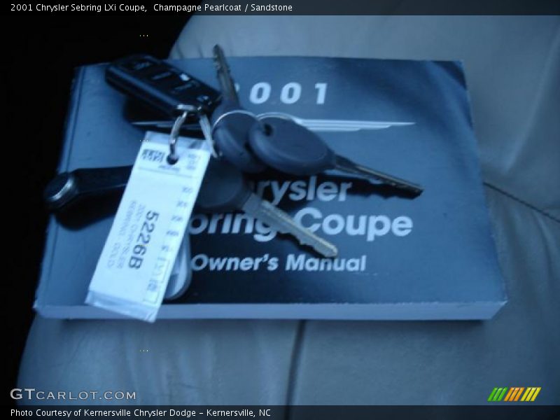 Champagne Pearlcoat / Sandstone 2001 Chrysler Sebring LXi Coupe