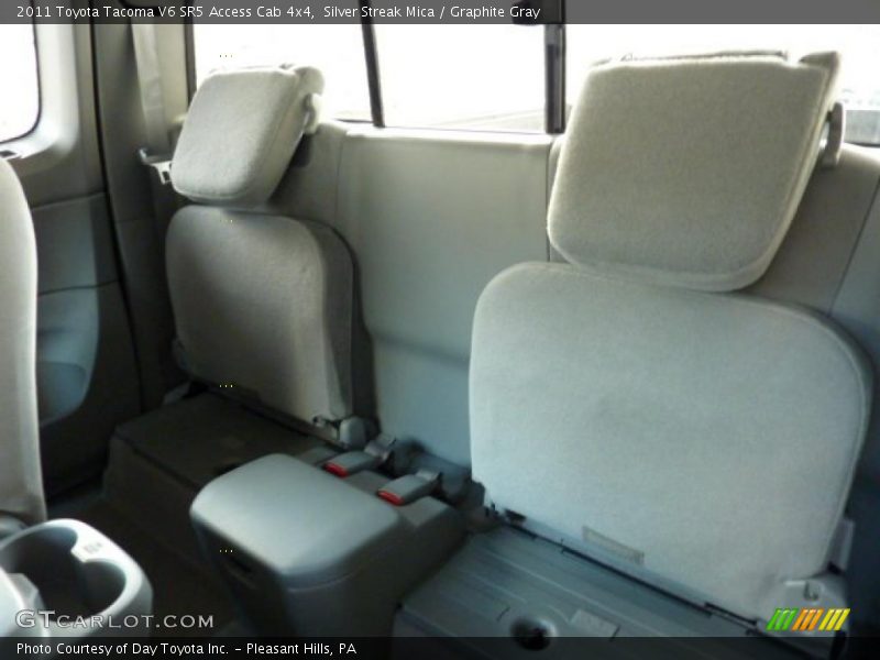 Silver Streak Mica / Graphite Gray 2011 Toyota Tacoma V6 SR5 Access Cab 4x4
