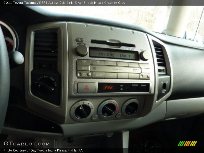 Controls of 2011 Tacoma V6 SR5 Access Cab 4x4