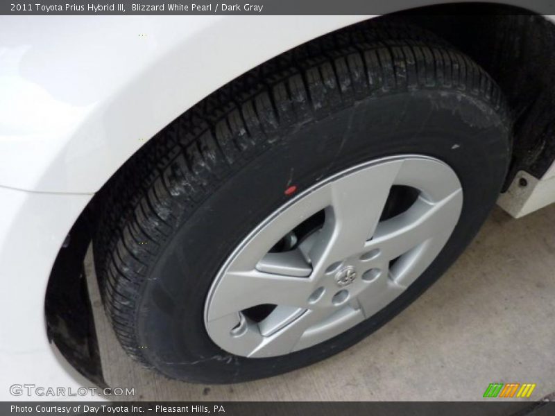Blizzard White Pearl / Dark Gray 2011 Toyota Prius Hybrid III