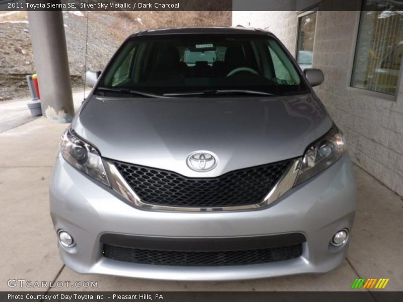 Silver Sky Metallic / Dark Charcoal 2011 Toyota Sienna SE