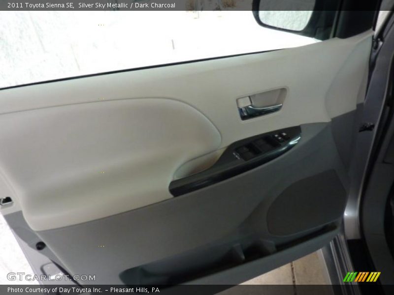 Silver Sky Metallic / Dark Charcoal 2011 Toyota Sienna SE