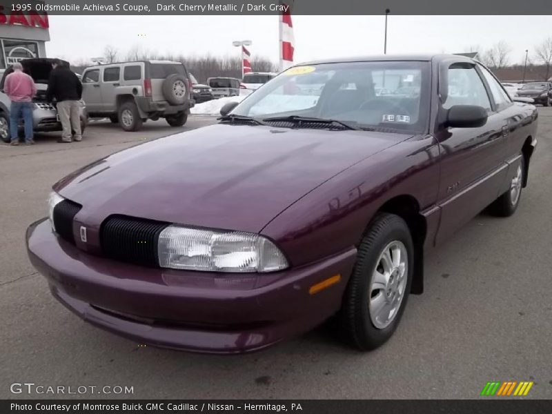 Front 3/4 View of 1995 Achieva S Coupe