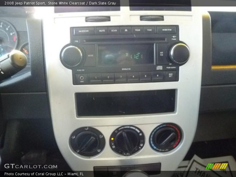 Stone White Clearcoat / Dark Slate Gray 2008 Jeep Patriot Sport