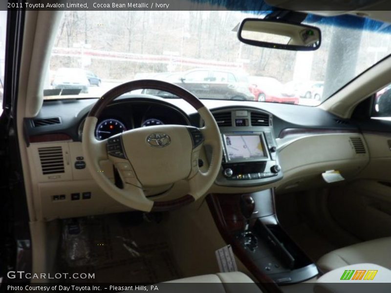 Cocoa Bean Metallic / Ivory 2011 Toyota Avalon Limited