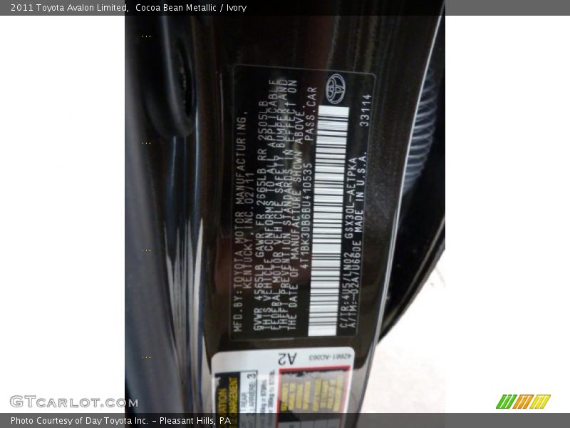 Cocoa Bean Metallic / Ivory 2011 Toyota Avalon Limited