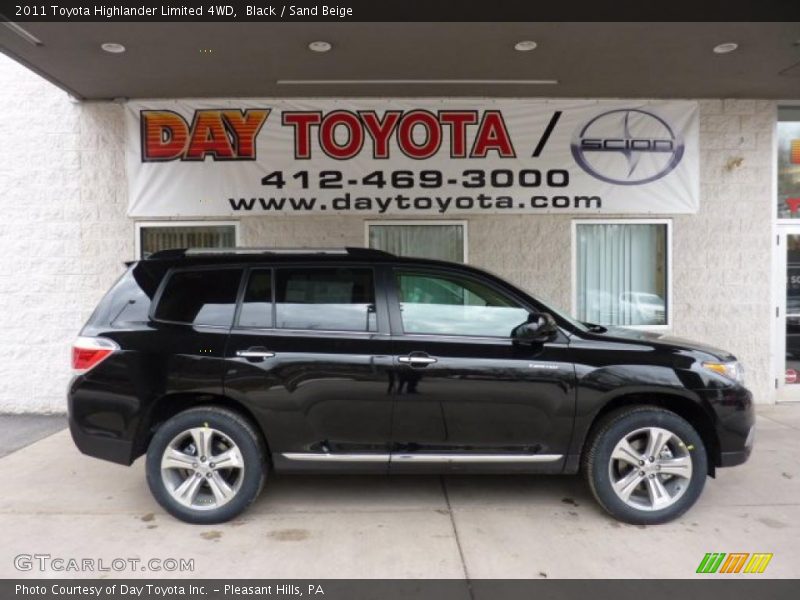 Black / Sand Beige 2011 Toyota Highlander Limited 4WD