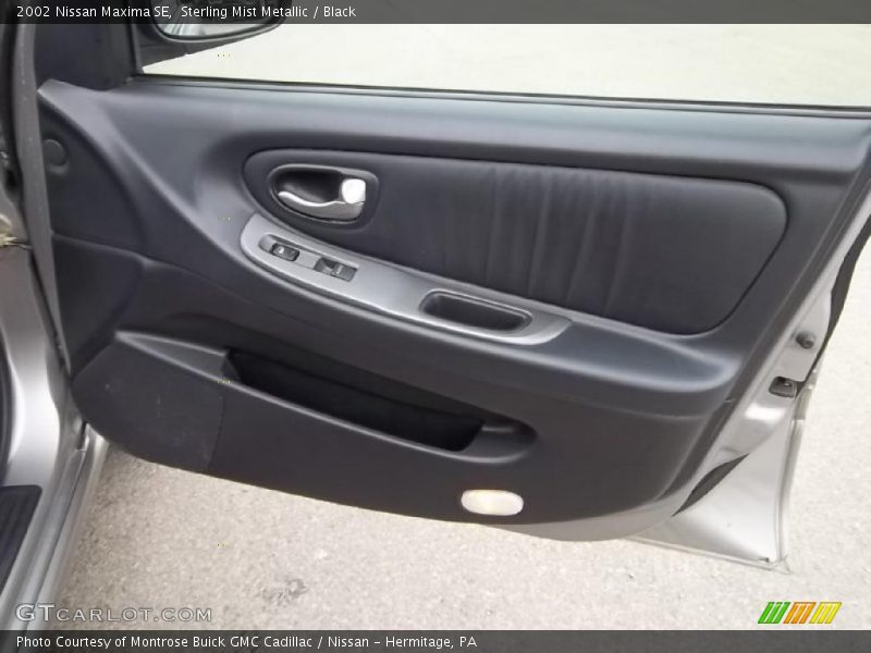 Sterling Mist Metallic / Black 2002 Nissan Maxima SE