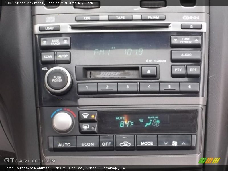 Sterling Mist Metallic / Black 2002 Nissan Maxima SE