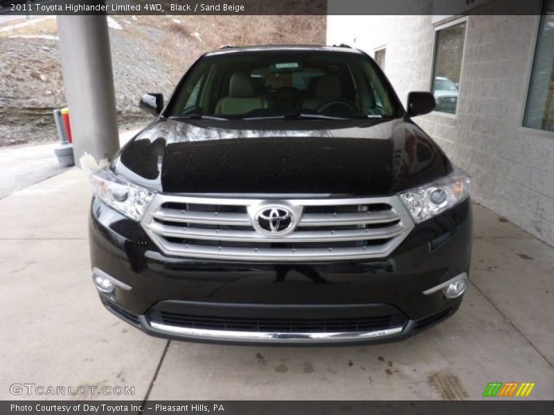Black / Sand Beige 2011 Toyota Highlander Limited 4WD