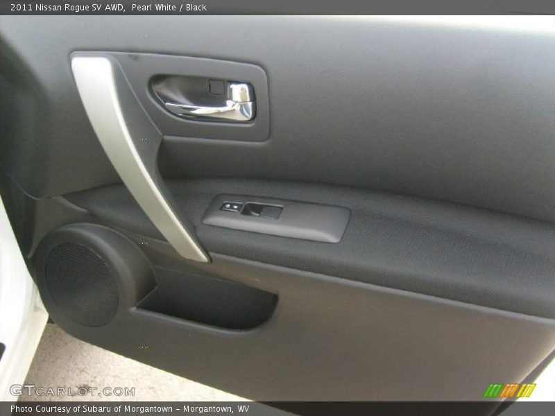 Pearl White / Black 2011 Nissan Rogue SV AWD