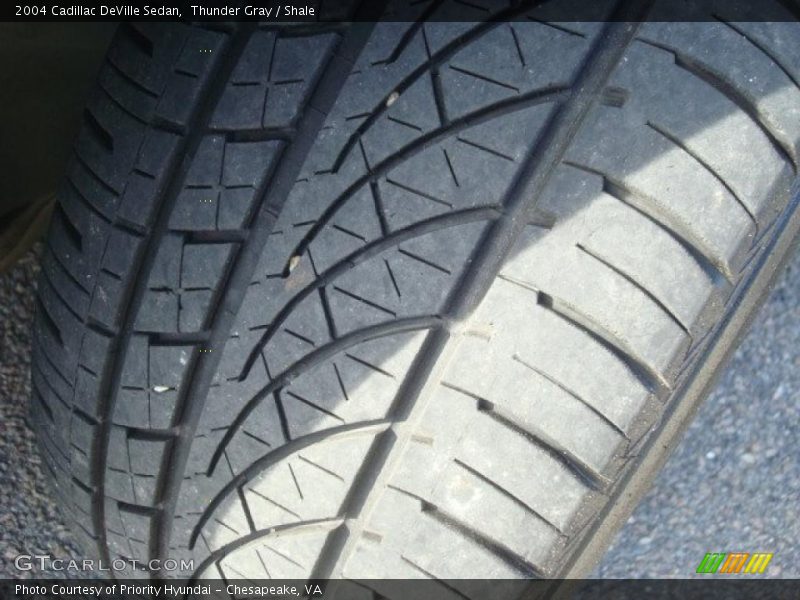 Thunder Gray / Shale 2004 Cadillac DeVille Sedan