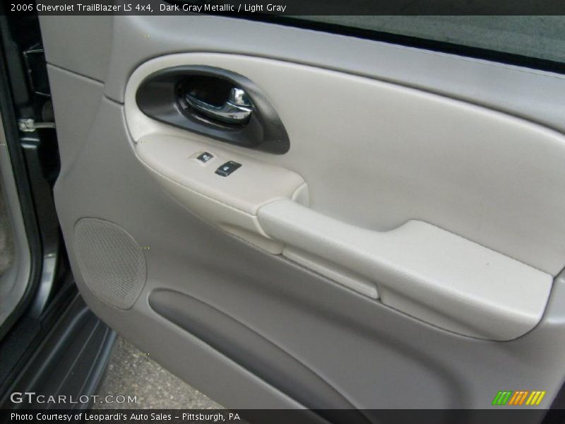 Dark Gray Metallic / Light Gray 2006 Chevrolet TrailBlazer LS 4x4