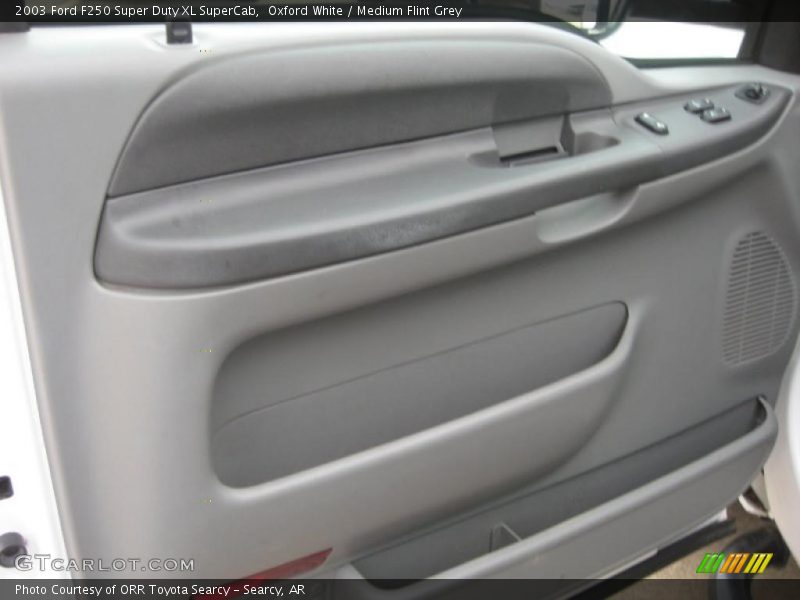 Oxford White / Medium Flint Grey 2003 Ford F250 Super Duty XL SuperCab