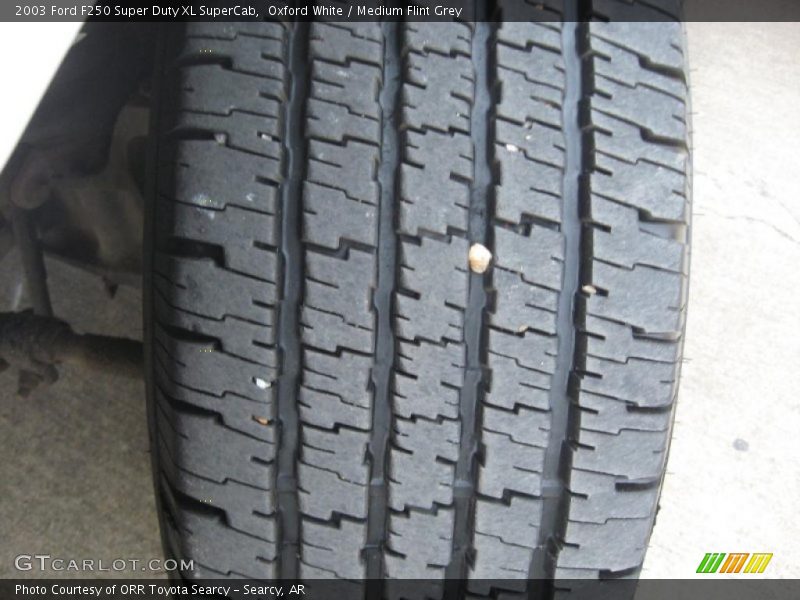 Oxford White / Medium Flint Grey 2003 Ford F250 Super Duty XL SuperCab