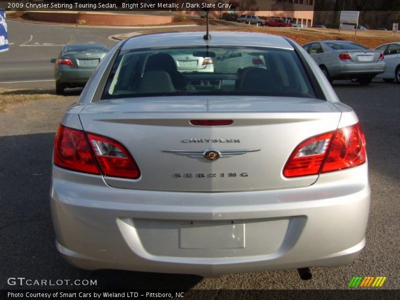 Bright Silver Metallic / Dark Slate Gray 2009 Chrysler Sebring Touring Sedan