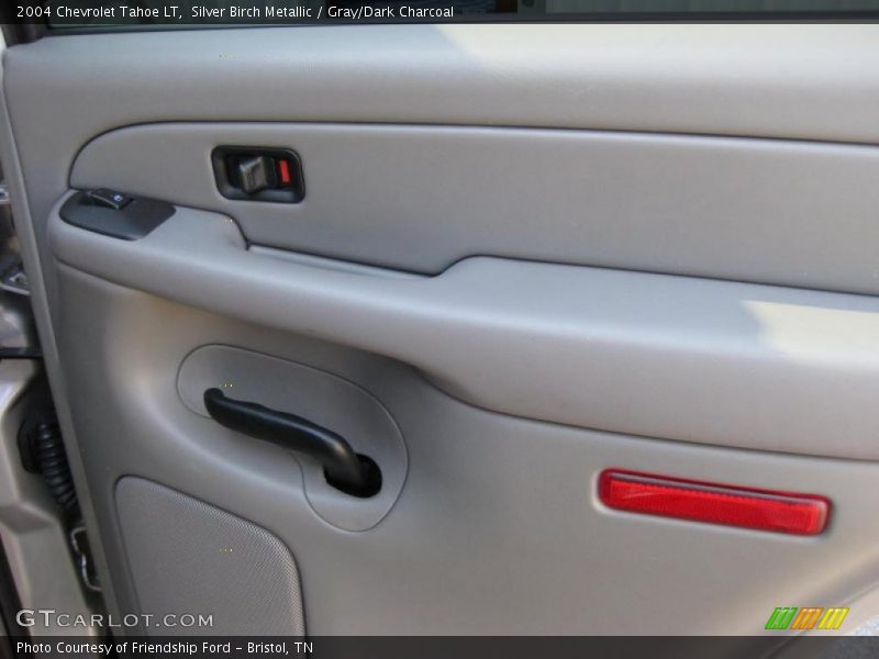 Silver Birch Metallic / Gray/Dark Charcoal 2004 Chevrolet Tahoe LT