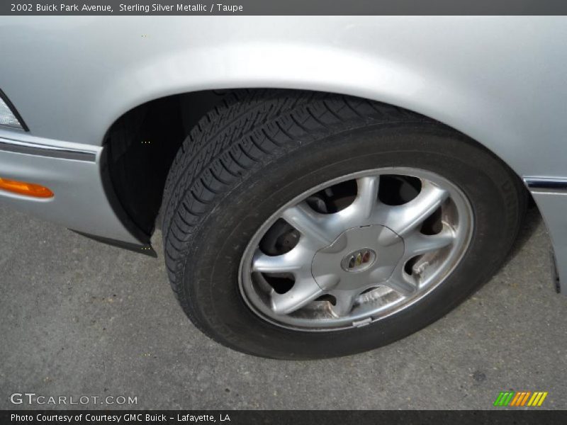 Sterling Silver Metallic / Taupe 2002 Buick Park Avenue